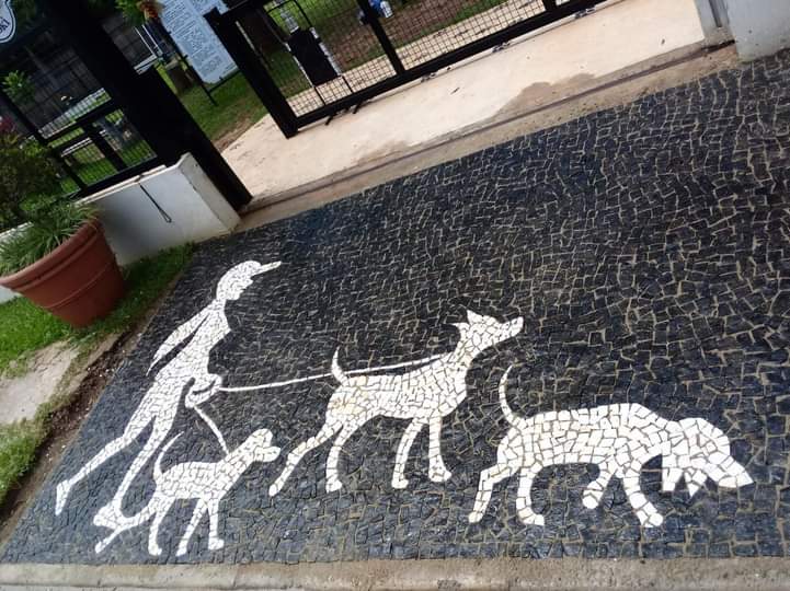 pedra portuguesa preta mosaico calçada jardim | Stone Casa pedra portuguesa preta stone casa calçada jardim piscina piso externo